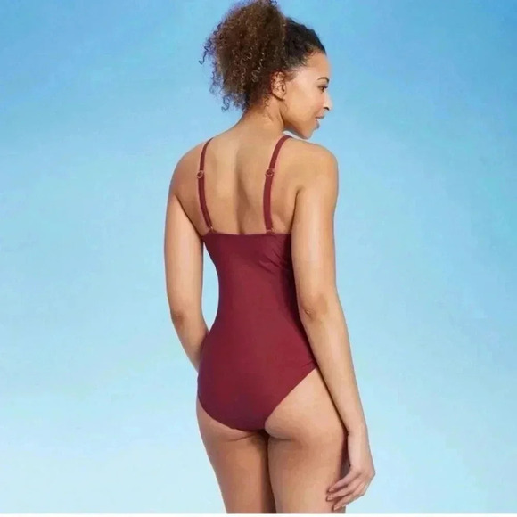 Shade & Shore Women's Underwire Balconette One Piece Swimsuit, Burgundy XS NWT - Picture 4 of 5
